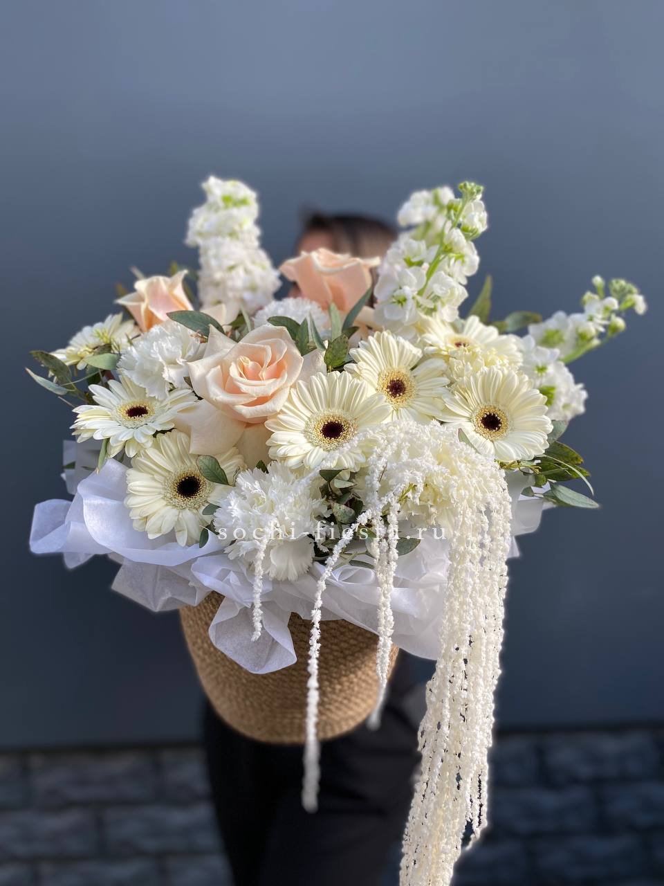 Композиции в джутовом кашпо