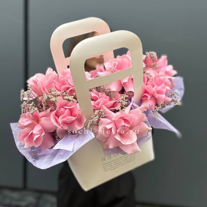 Сумочка розовых роз "Плинки" в Тюмени