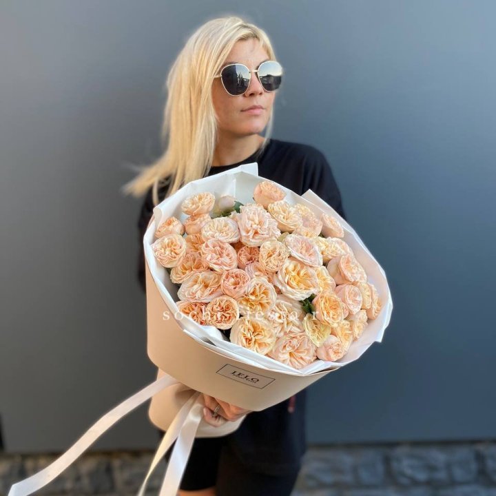 15 пионовидных роз №2 в Тюмени