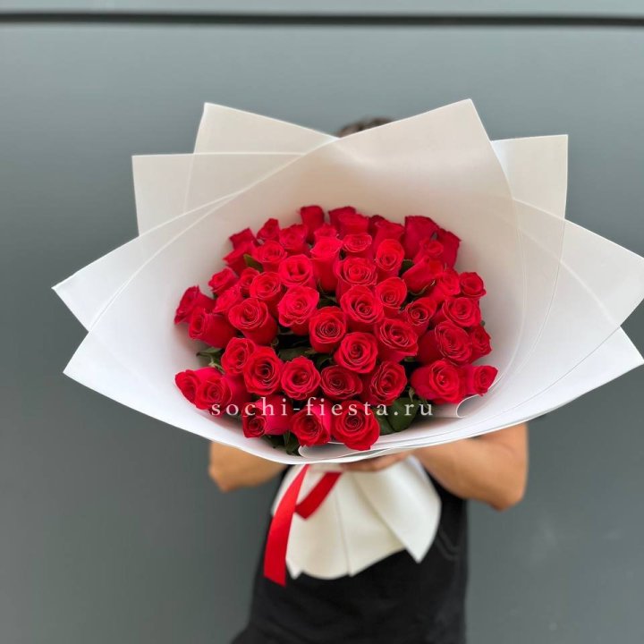 51  красная роза в Тюмени