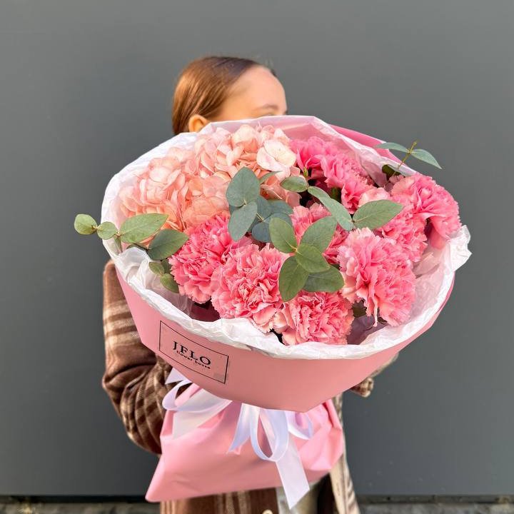 Дуо диантусы и гортензия в Тюмени