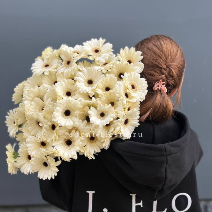 51 гербера в Тюмени