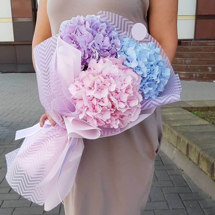 Букет гортензий "Пуф" в Тюмени