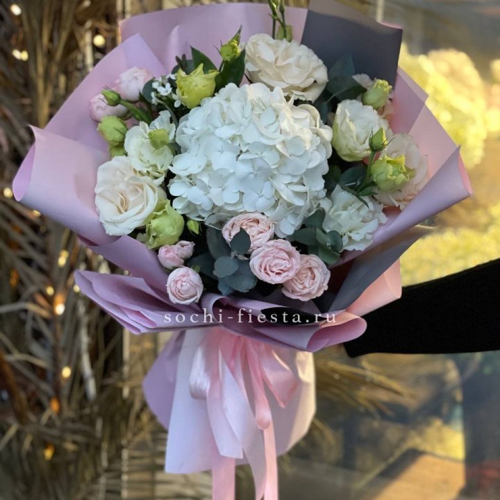 Букет с гортензией №3 в Тюмени
