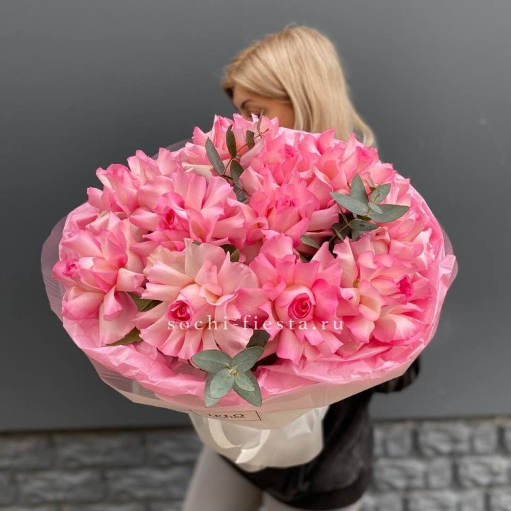 11 французских роз в Тюмени