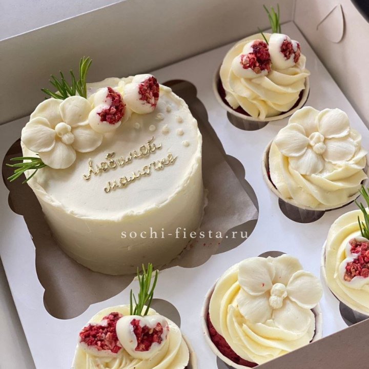 Капкейки и бенто-торт "Мамочке" в Тюмени