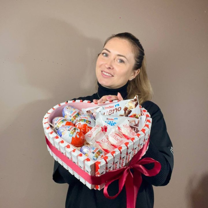 Подарочный набор сердце с Киндерами в Тюмени