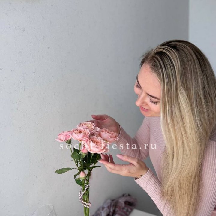 Цветочная подписка "Пакет маленький" в Тюмени