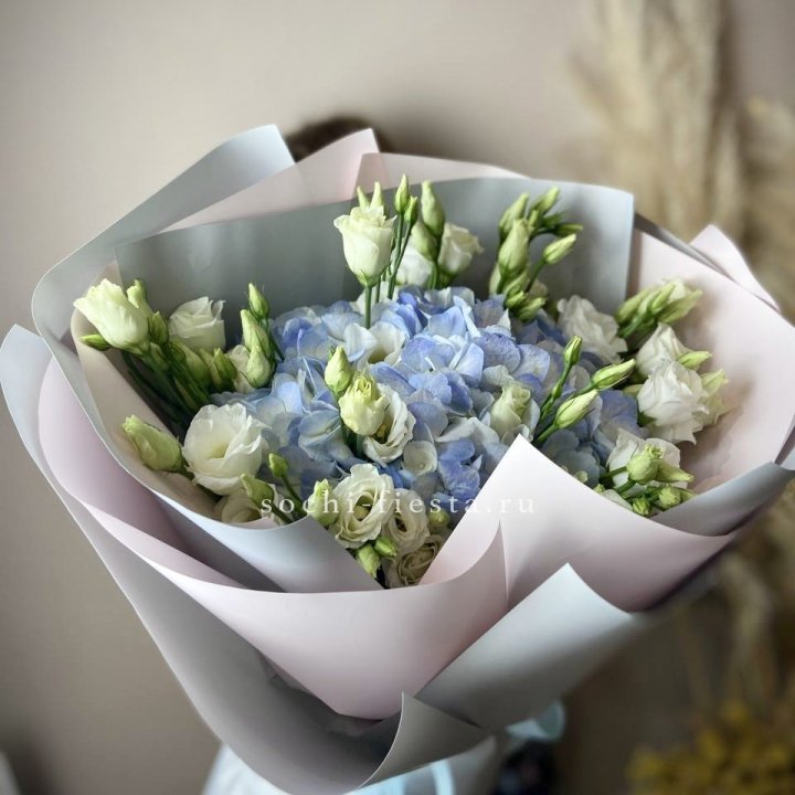 Букет с гортензией "Адель" в Тюмени
