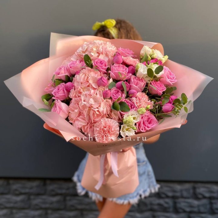 Авторский букет "Восторг" в Тюмени