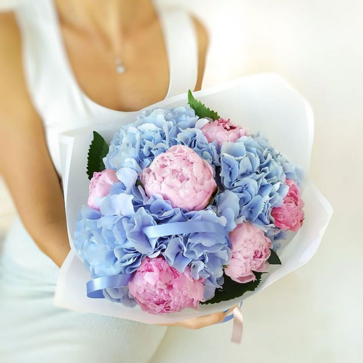 Гортензия и Пионы в Тюмени