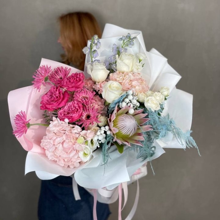 Дизайнерский букет "Фантастик" в Тюмени