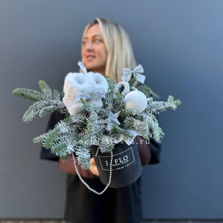 Новогодний бокс "Ботс вайт" в Тюмени