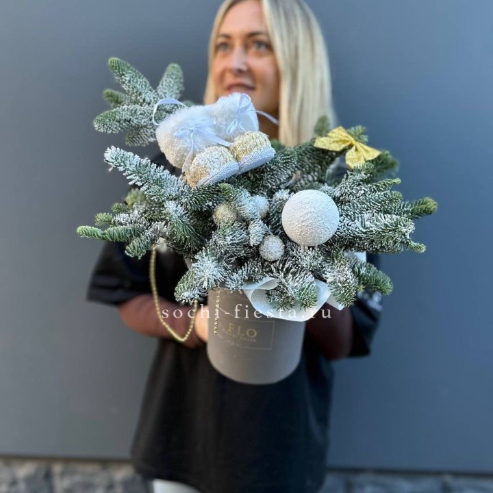 Новогодний бокс "Ботс голд" в Тюмени