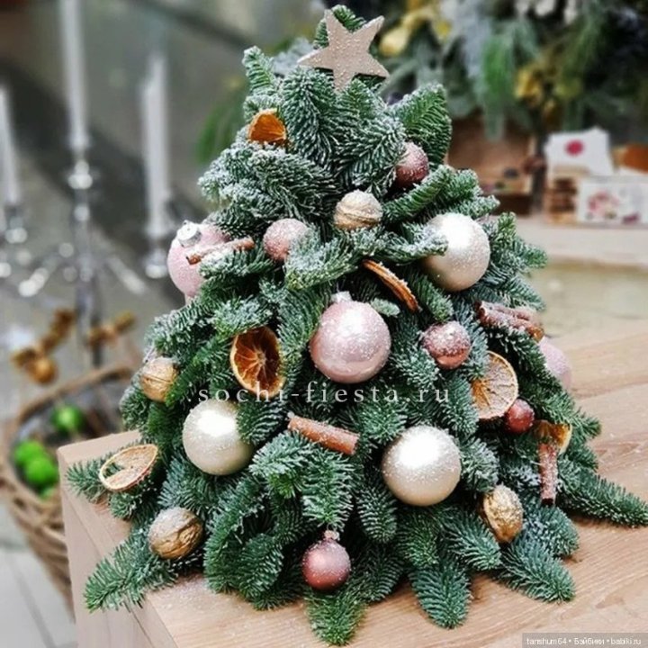 Новогодняя елочка "Блеск" в Тюмени