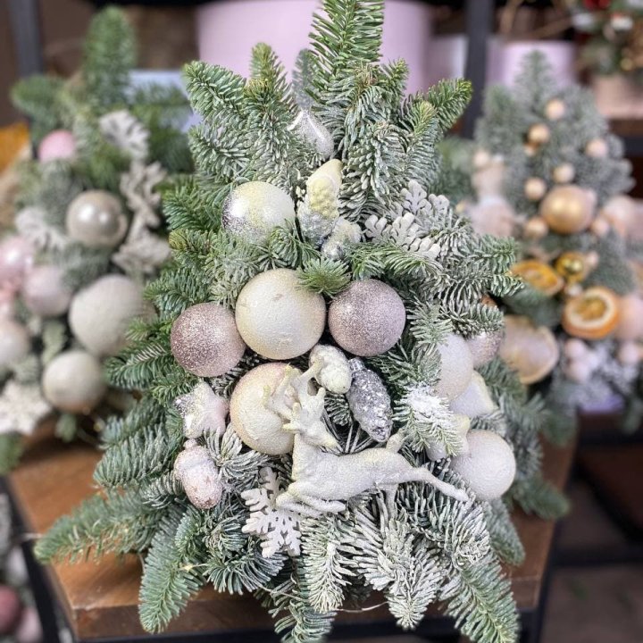 Ёлочка "Хепи крисмас" в Тюмени