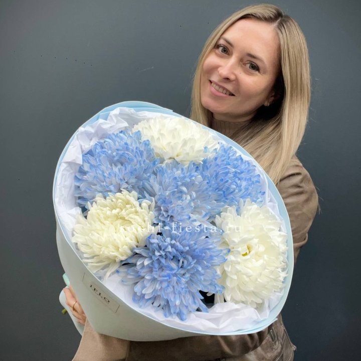 Букет из 7 хризантем  в Тюмени