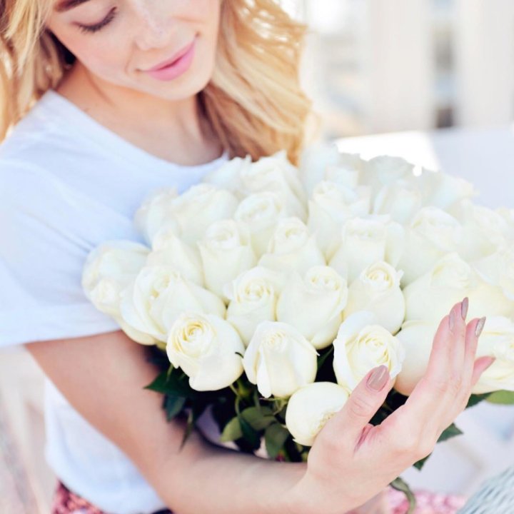 Букет высоких роз "Облака" в Тюмени