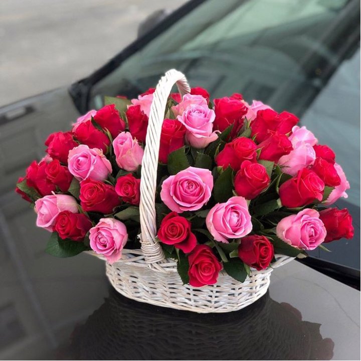 Корзина с розами  в Тюмени