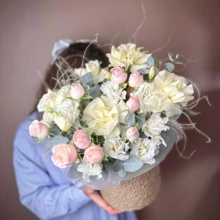 Авторский бокс "Милена" в джутовом кашпо в Тюмени