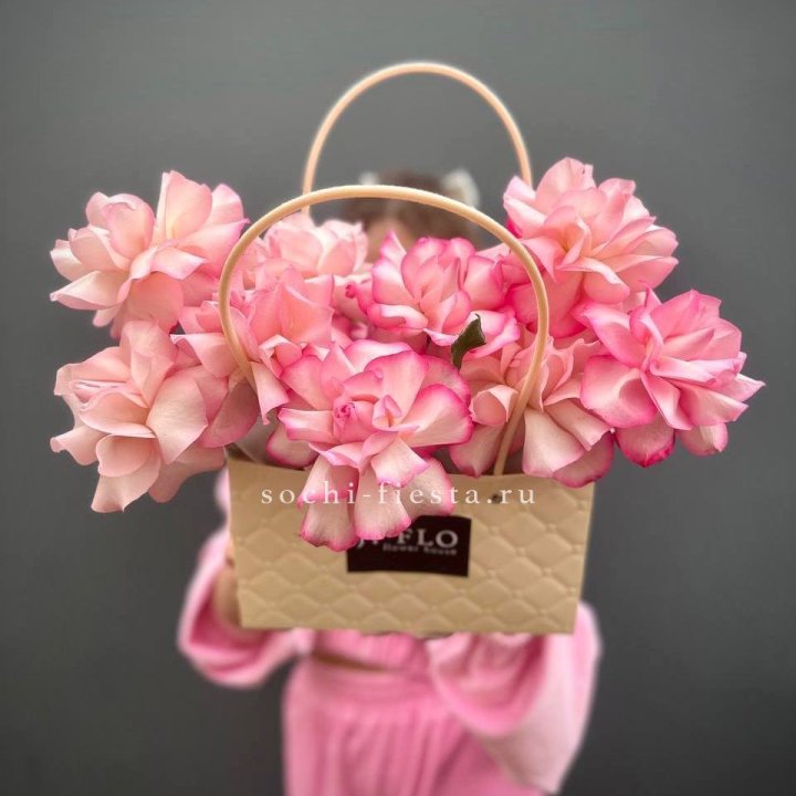 Сумочка розовых роз Венди в Тюмени