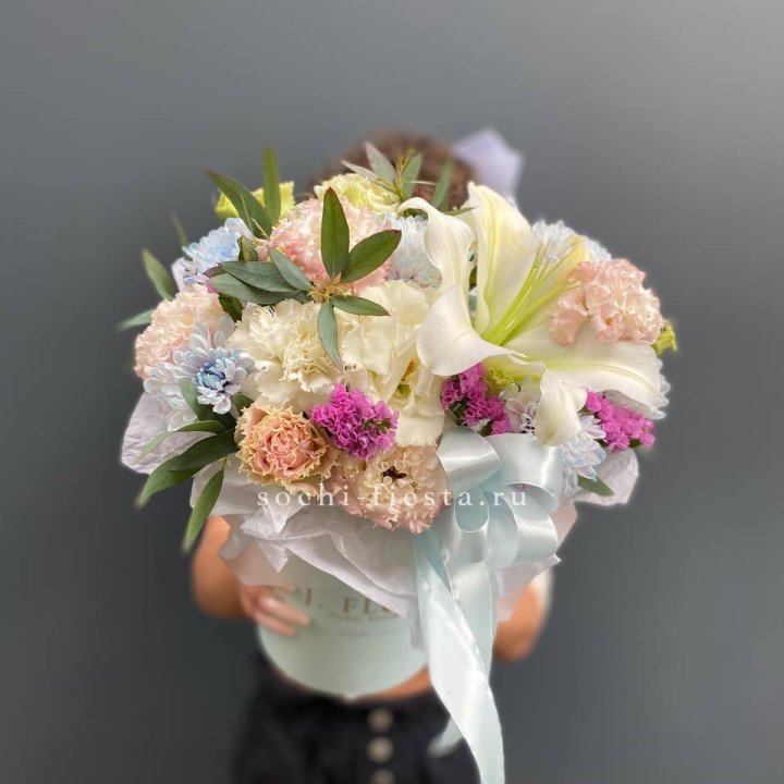 Дизайнерский цилиндр "Лилия" в Тюмени