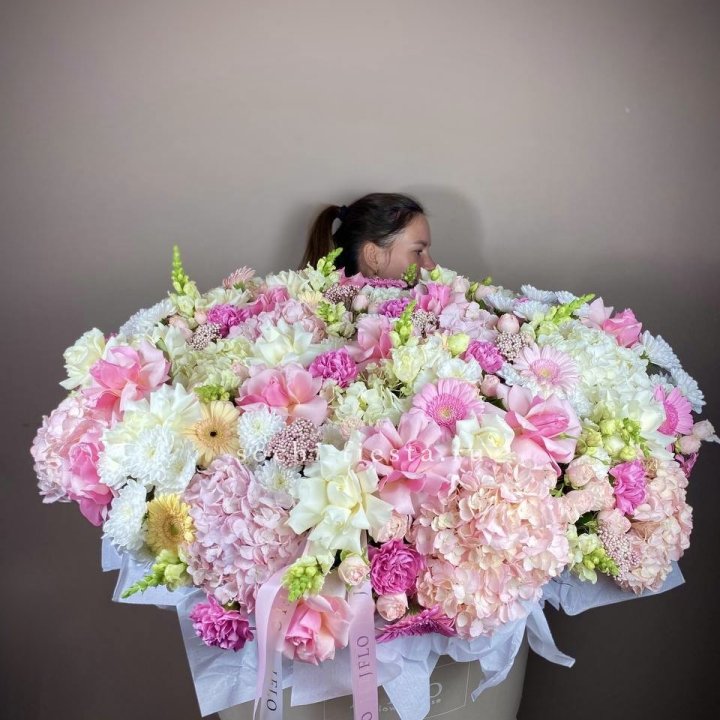 Корзина цветов «Рандеву» в Тюмени