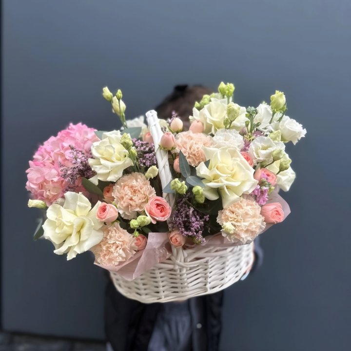 Цветочная корзина "Софтнес" в Тюмени