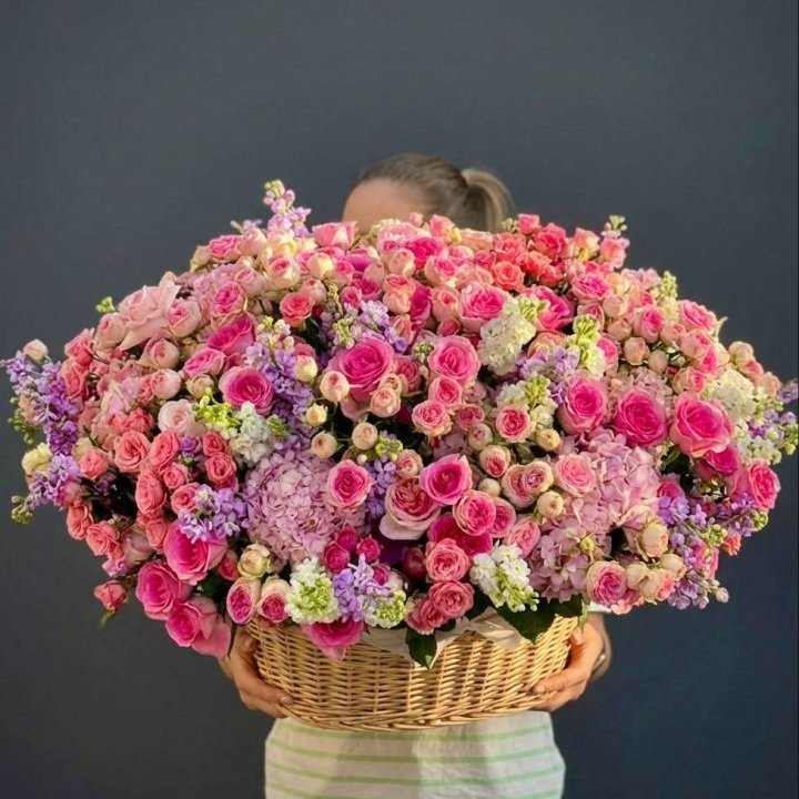 Цветочная корзина гигант №5 в Тюмени