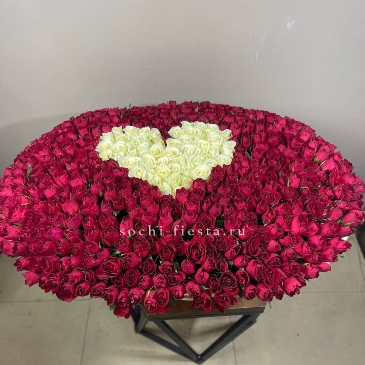 501 роза в корзине в Тюмени
