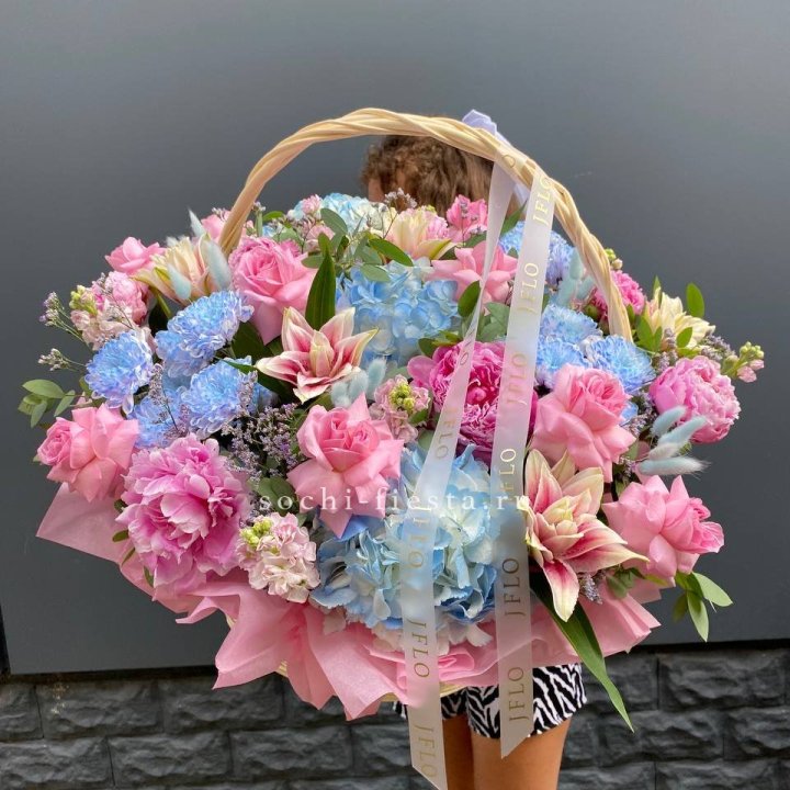 Яркая корзина "Летнее настроение" в Тюмени