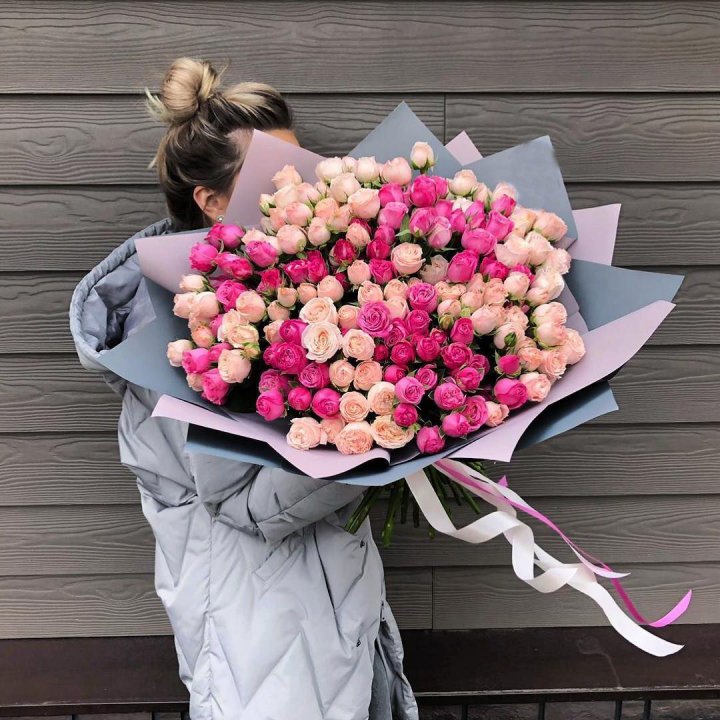 55 роз микс кустовых в Тюмени