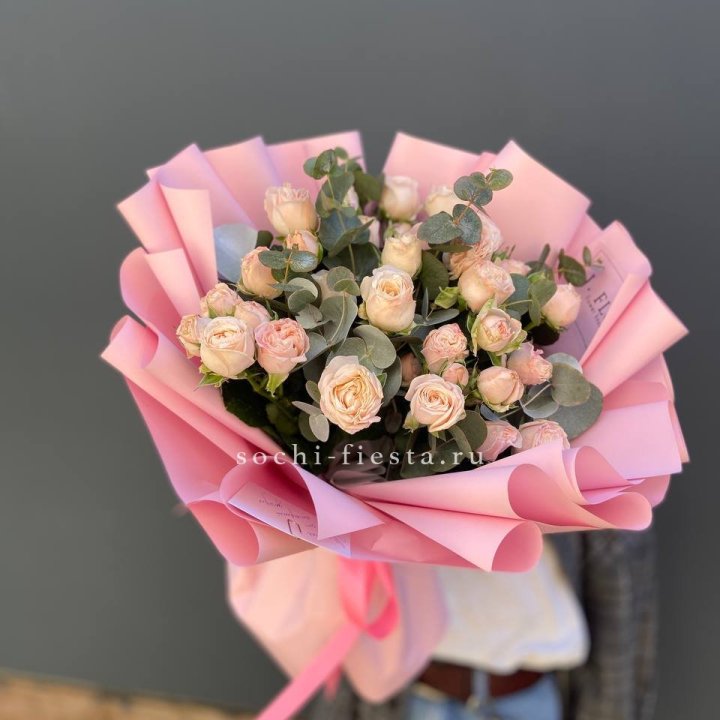 Букет пионовидных роз Cute Love в Тюмени