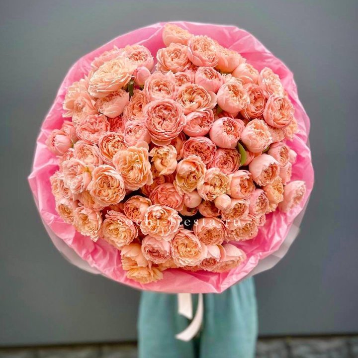 Букет кустовых пионовидных роз Джульетта "Принцесса" в Тюмени