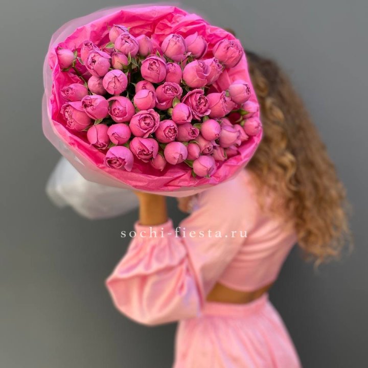 Букет из пионовидных роз  в Тюмени