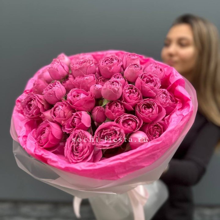 Букет из пионовидных роз  в Тюмени