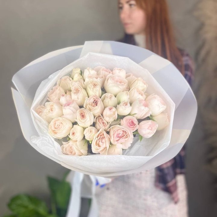 Букет кустовых роз в Тюмени