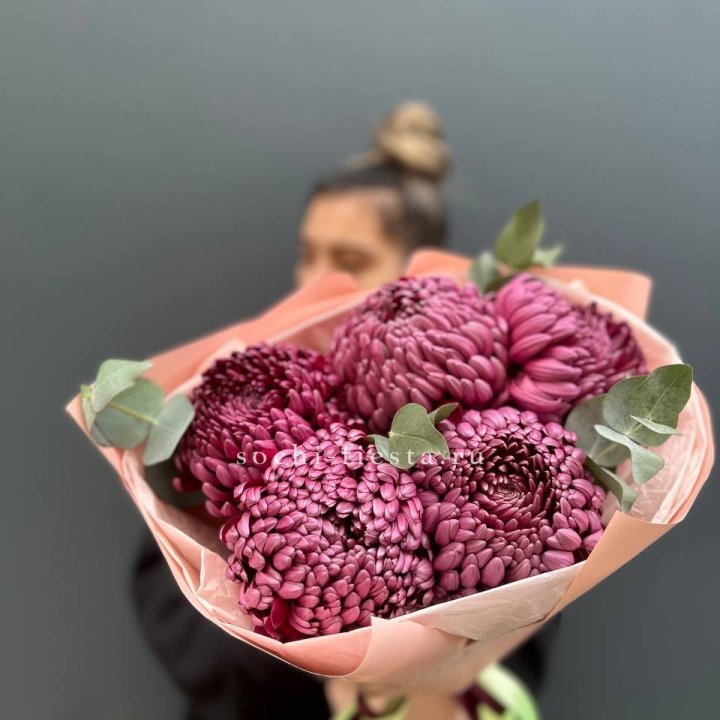 Хризантемы  Бигуди  в Тюмени