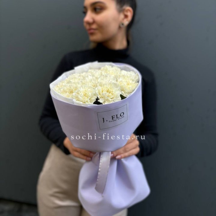 Букет белых диантусов в Тюмени