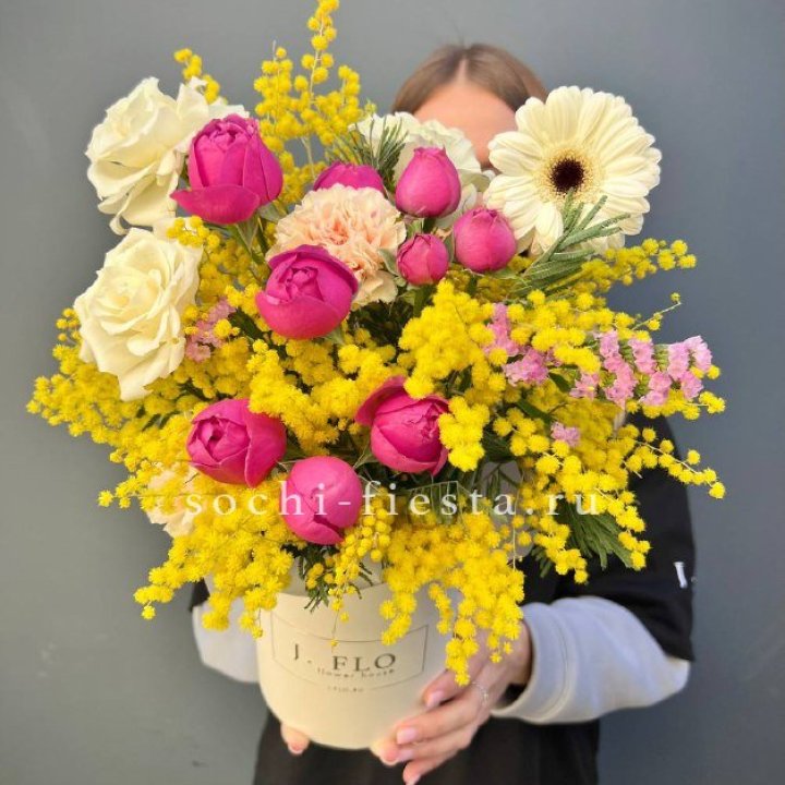 Цветы в боксе "Слобода" в Тюмени