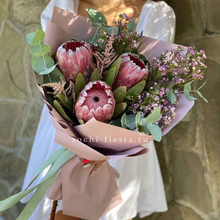 Букет из протеи "Клеопатра"  в Тюмени