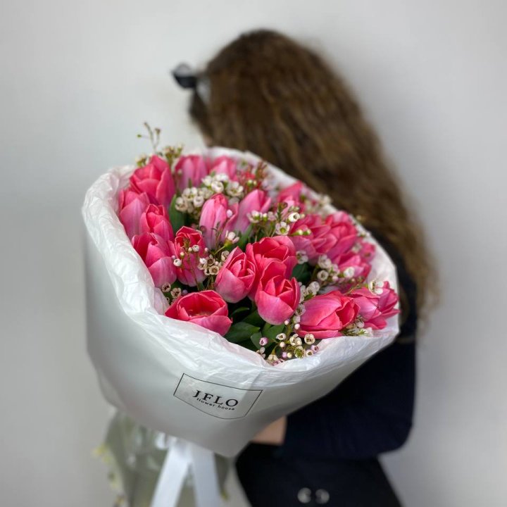 Дуо тюльпаны с хамелациумом в Тюмени