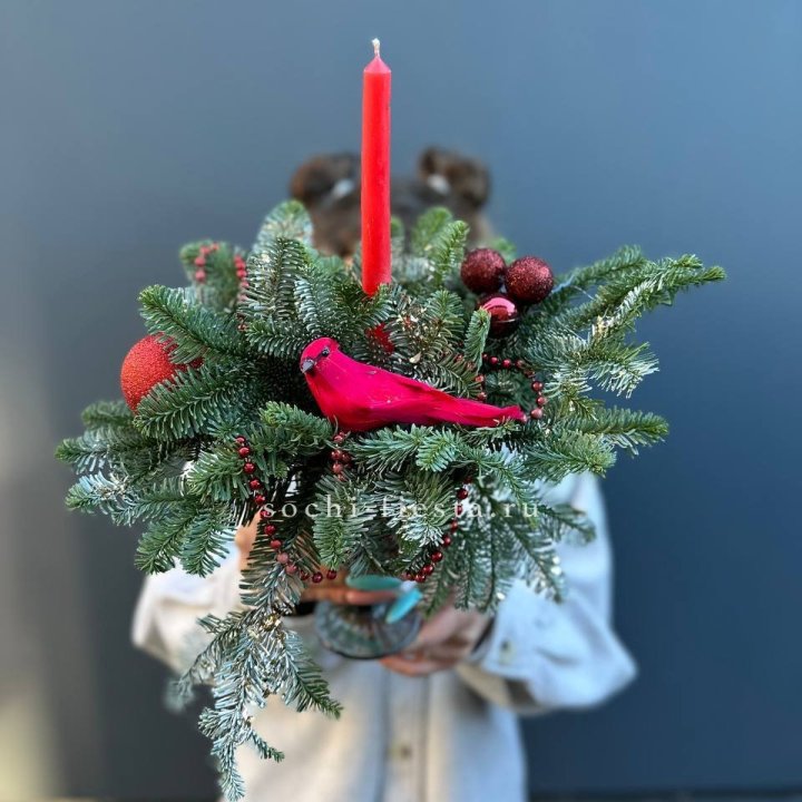 Новогодняя композиция в бокале в Тюмени