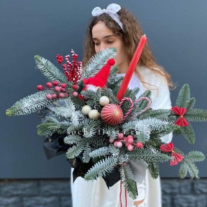 Композиция в бокале красная в Тюмени