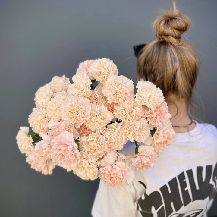 Охапка диантусов  в Тюмени