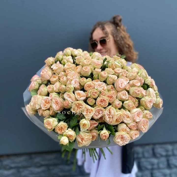 51 пионовидная роза в Тюмени