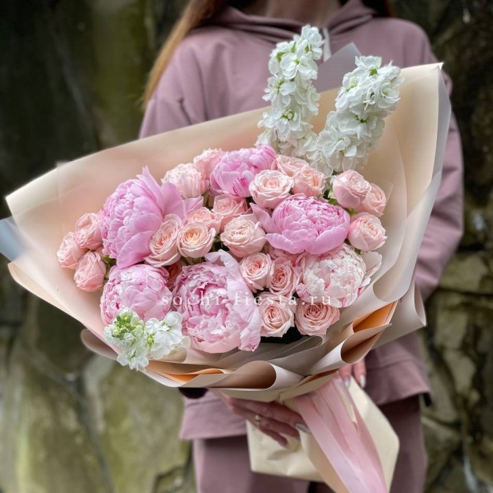 Букет с пионами №1 в Тюмени