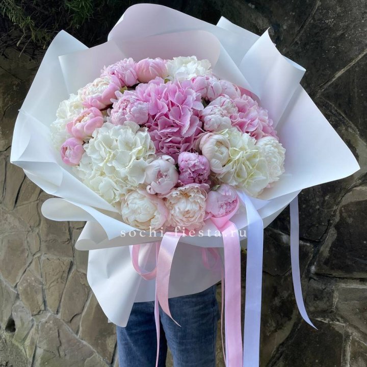 Букет "Пионы и Гортензии" в Тюмени