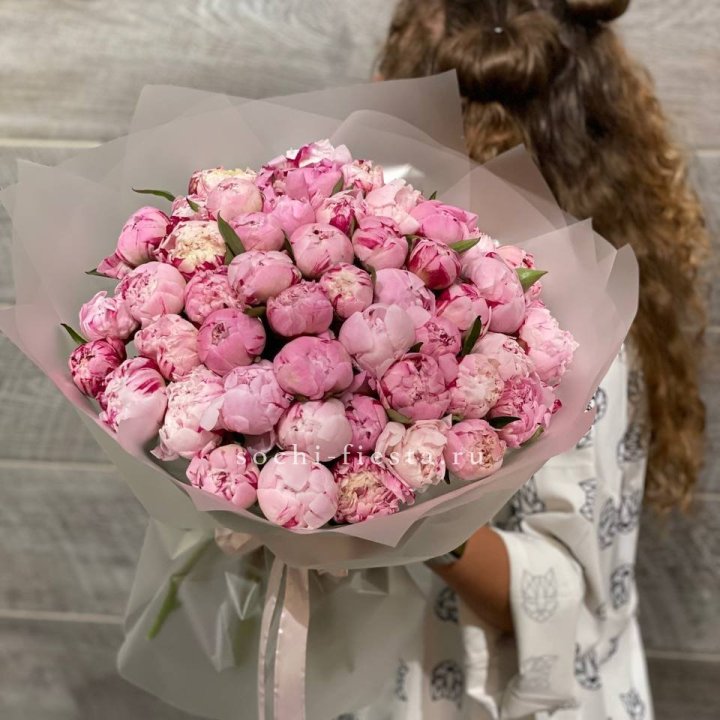 51 розовый пион в Тюмени
