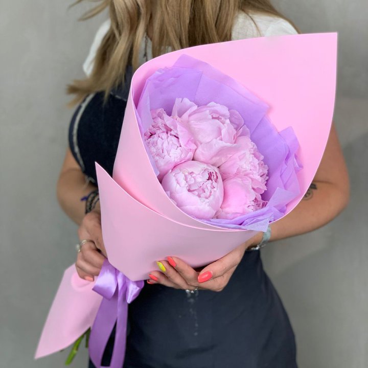 Букет пионов "Файв" в Тюмени